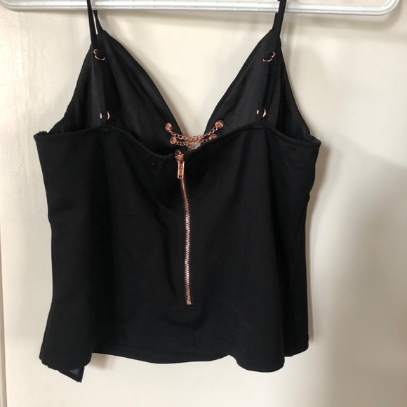 Short tank top - Picture 2 of 2